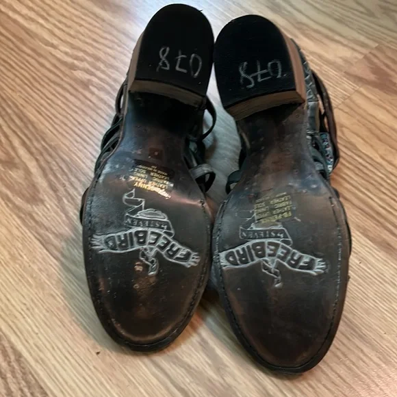 NWOT freebird heels - Picture 3 of 3